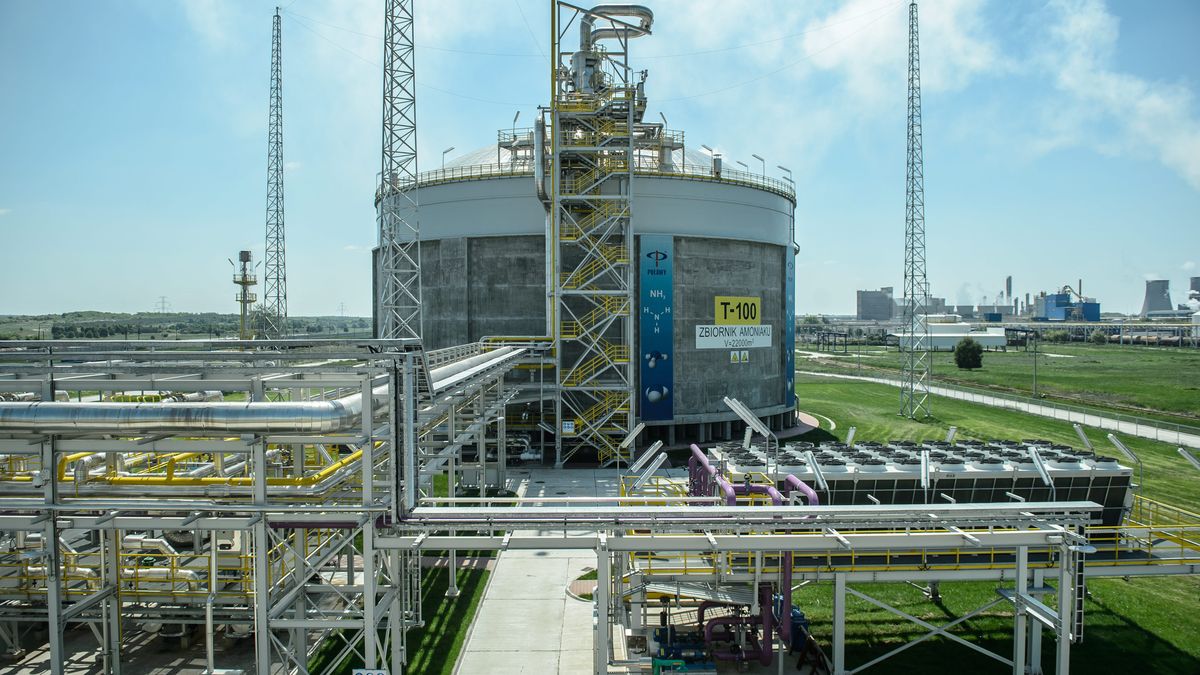  Zakłady azotowe w Puławach