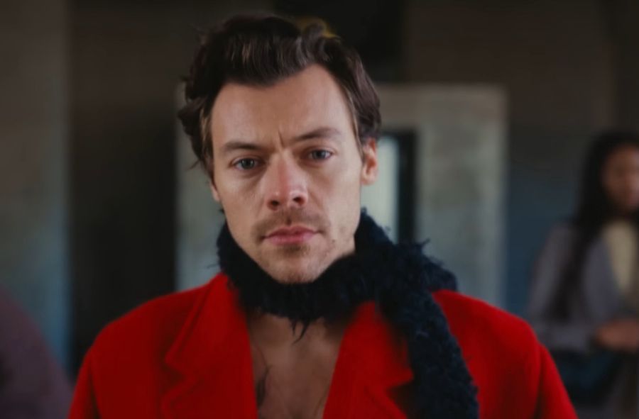 To zdjęcie Harry'ego Stylesa wywołało SZAŁ. "Jego nogi są takie 