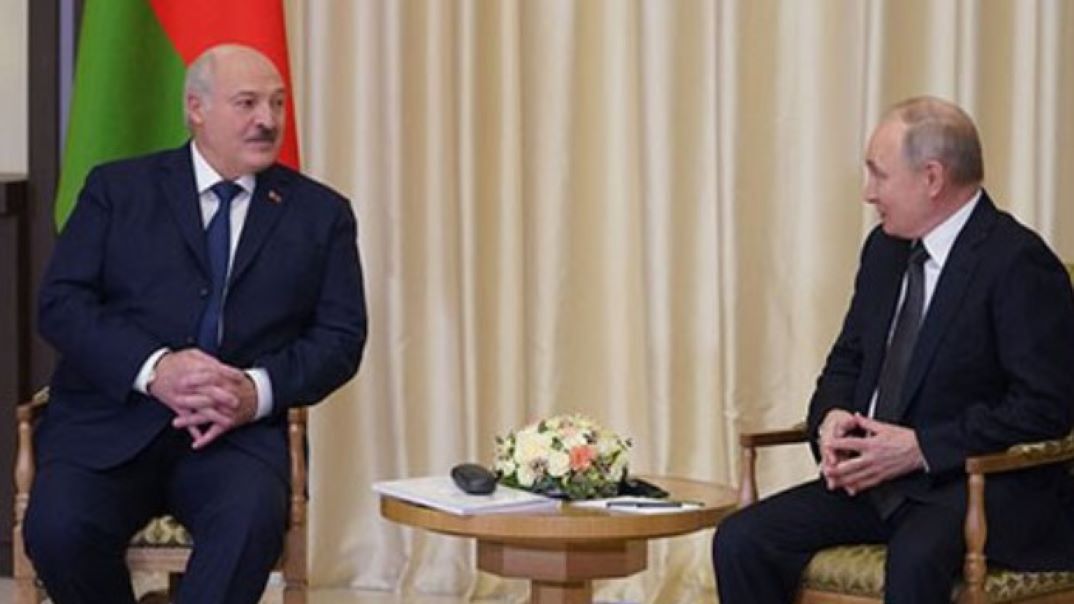 Internauci komentują przywitanie Władimira Putina i Aleksandra Łukaszenki 