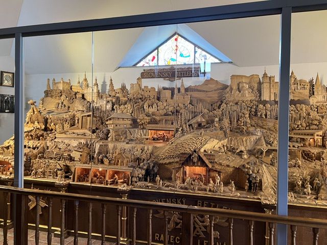 Szopka zachwyca precyzją wykonania