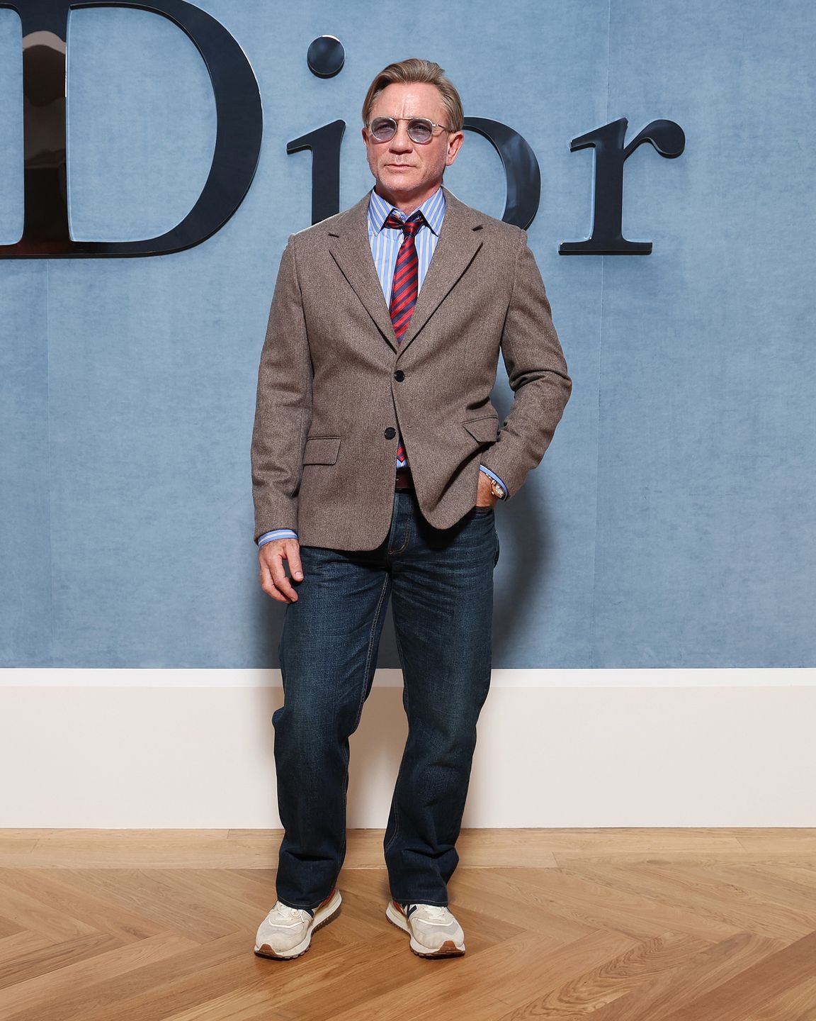 Daniel Craig