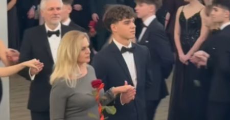 Zjawiła się na studniówce. Dyrektorka szkoły ujawniła kulisy