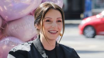 Dominika Serowska odsłania tatuaże, chwaląc się sylwetką w SKĄPYM bikini