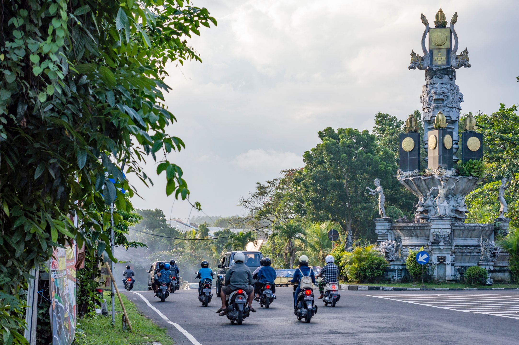 Najpopularniejszym środkiem transportu na Bali są motocykle  