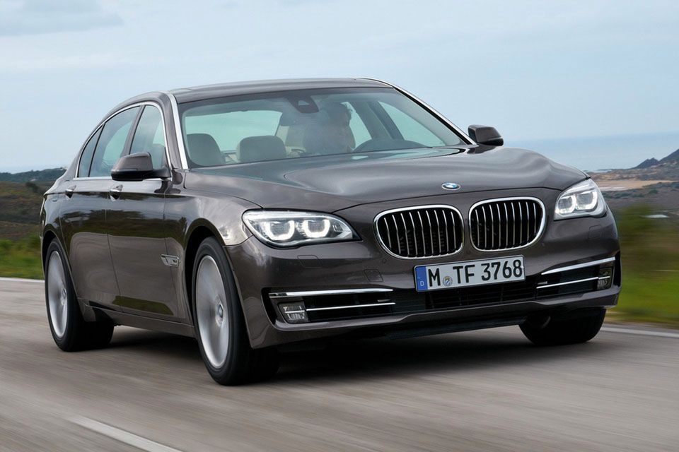 BMW serii 7 na rok 2013 - megagaleria niemieckiego okrętu flagowego 196