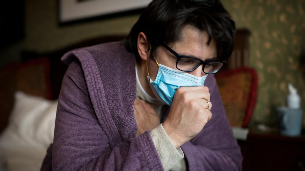 Trzy najczęstsze objawy COVID-19. Dominują u Polaków