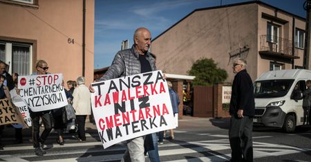 Łódzka kuria nie odda cmentarza gminie. Wśród argumentów godność zmarłych i milion złotych