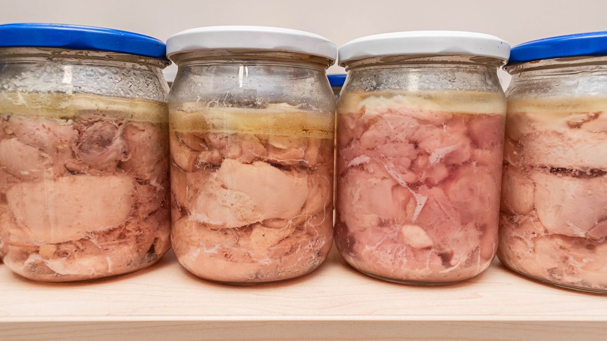 Mięso w słoiku krok po kroku – przepis jak za PRL