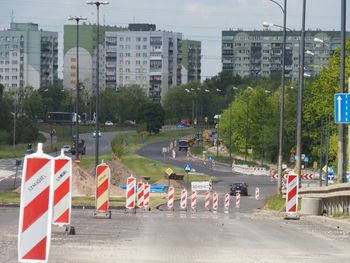 Łódź. Przemysłowa część ulicy Puszkina na półmetku remontu