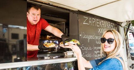 Zlot Food Trucków w Lublinie. Sprawdź, co możesz zjeść w plenerze [ZDJĘCIA]