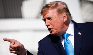 Kto nie używa tej nazwy, jest wrogiem. Kuriozalny wpis Trumpa