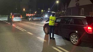 Zielona Góra: Akcja policji, wpadła skacowana kierująca peugeotem