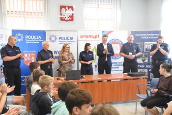 Bez Promili Pełnia Życia. Śremska policja i partnerzy zaprezentowali nowy program profilaktyczny dla dzieci i młodzieży [zdjęcia]