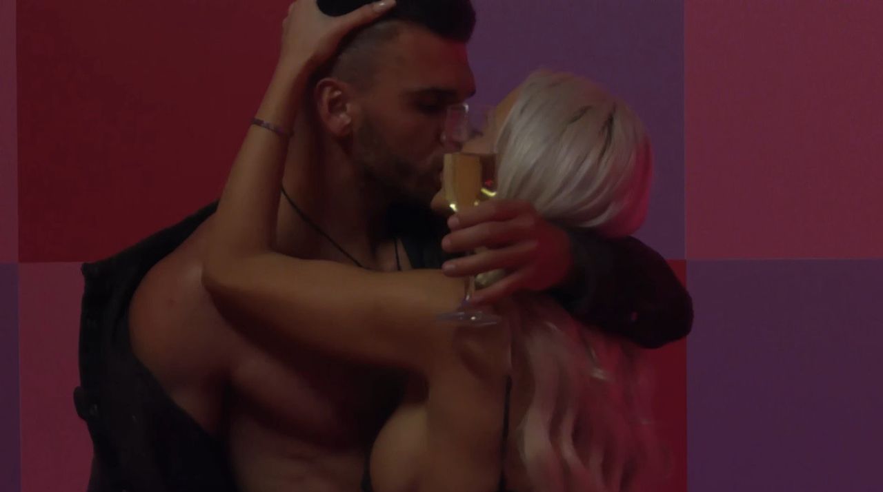 Gorące sceny w "Love Island"