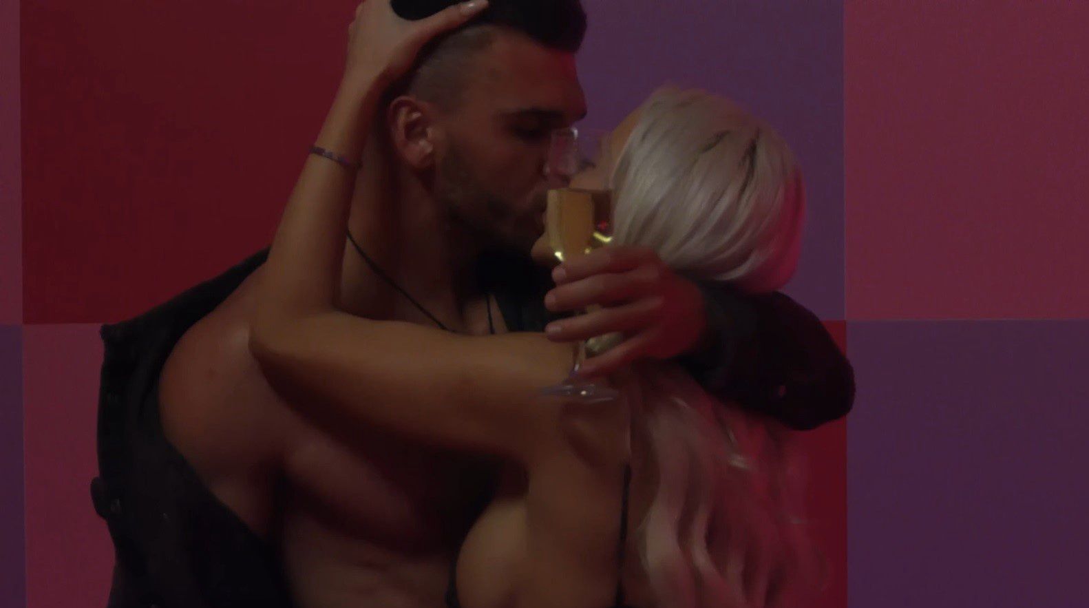 Gorące sceny w "Love Island"