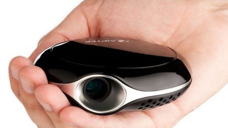 Aiptek T25. Mały projektor, mała rozdzielczość, wysoka cena 1