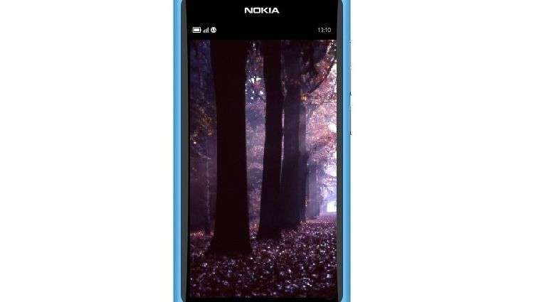 Nokia N9 - zabawy na cmentarzu 1
