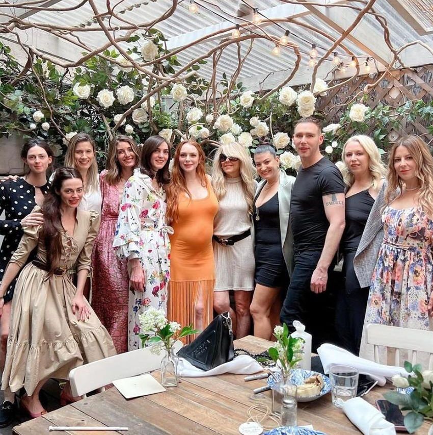 Lindsay Lohan pokazała brzuszek na Instagramie