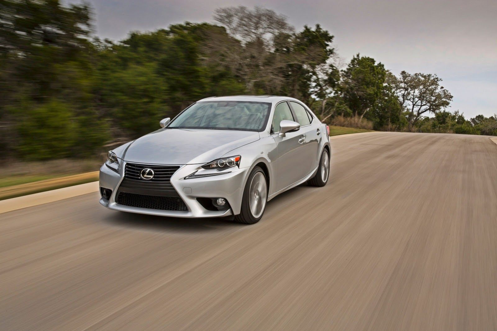 Nowy Lexus IS w pełnej krasie [galeria] 35