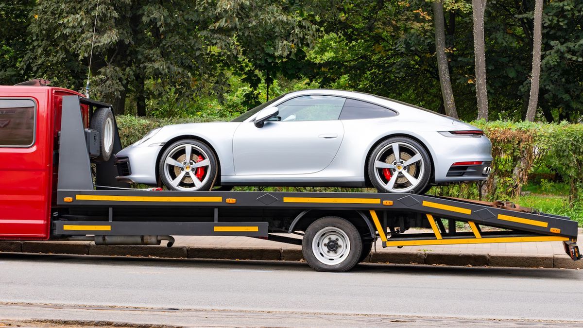 Setki Porsche unieruchomione w Rosji. Zdjęcie ilustracyjne