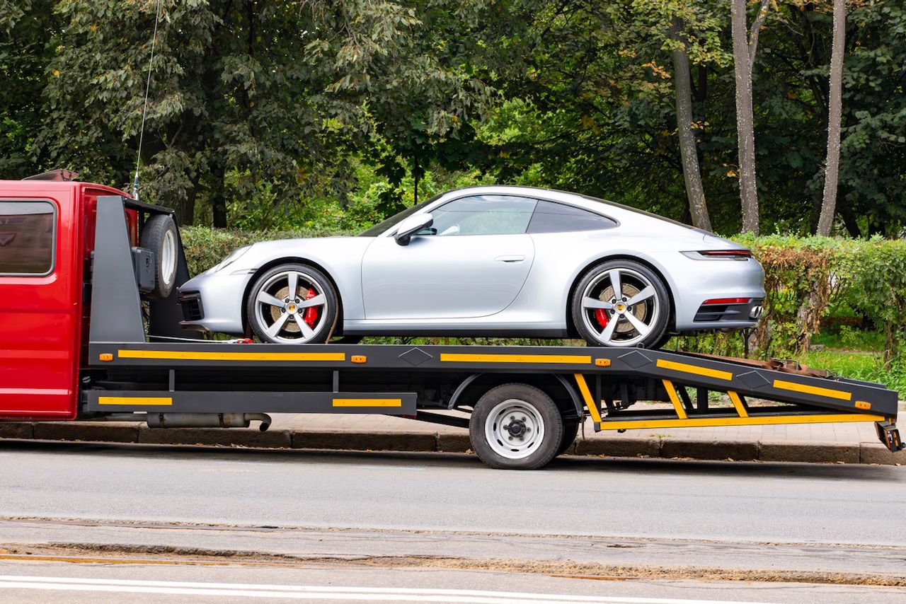 Chaos z Porsche w Rosji. Setki aut unieruchomione po awarii systemu