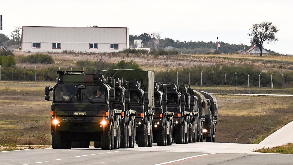 Ciężarówki z dronami z Turcji