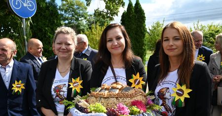Dożynki powiatu golubsko-dobrzyńskiego i gminy Ciechocin. Tak było w Elgiszewie [zdjęcia]