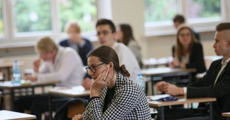 Matura 2021. Dziś język polski na poziomie rozszerzonym. Przed zdającymi tylko jedno zadanie