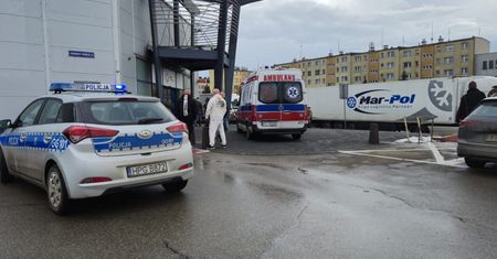 Kolejny atak nożownika w Olkuszu. Ranni w centrum handlowym