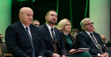 Miliony złotych dla gmin. Ruszył nabór wniosków na dofinansowanie dróg rolniczych w Lubelskiem