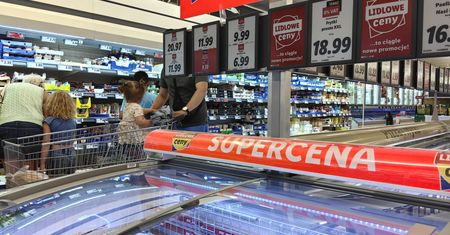 Polska rajem Czechów. Szturmują nasze dyskonty