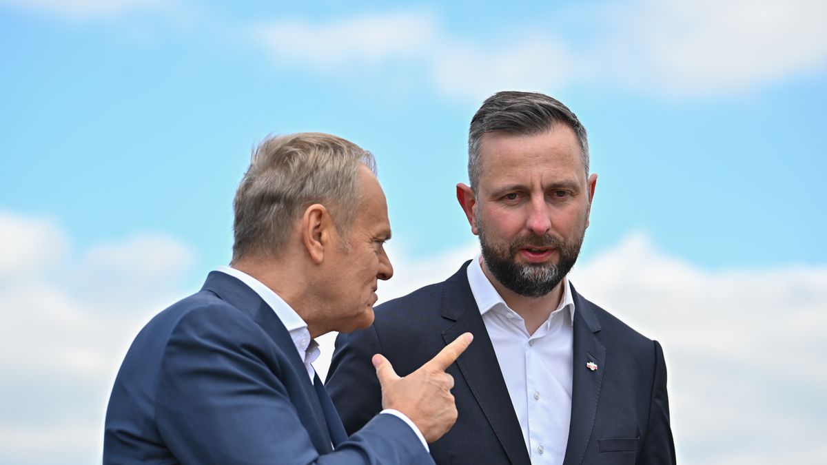 Donald Tusk, W�adys�aw Kosiniak-Kamysz
Przemys�aw Pi�tkowski
80 80. rocznica, apel, armia, defilada, gest, II 2. 2, polityk, Warszawska Brygada Pancerna, Weso�a, W�adys�aw Kosiniak Kamysz, wojsko, wojskowy, zwyci�stwo, �o�nierze