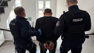 "Tata bił mnie rączką w oczko". Szokujące zeznania 5-letniej Oliwki