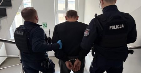 "Tata bił mnie rączką w oczko". Szokujące zeznania 5-letniej Oliwki