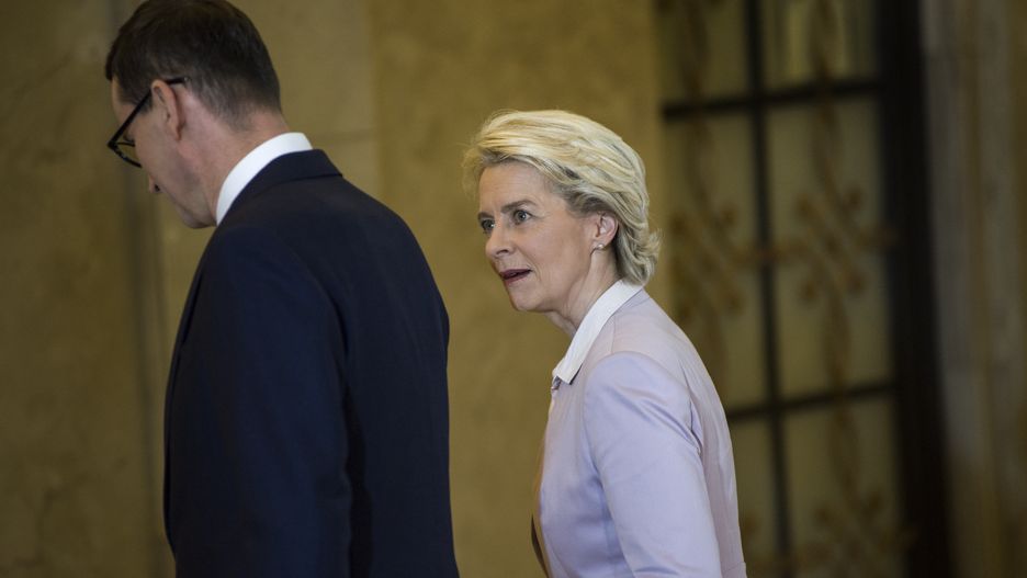 WARSAW, MAZOWIECKIE, POLAND - 2022/06/02: European Commission President Ursula von der Leyen speaks to Polish Prime Minister, Mateusz Morawiecki. European Commission President Ursula von der Leyen visits Warsaw as Polish recovery plan is approved. EU has approved Polands post-pandemic recovery plan, a necessary step for the country to access over 35 billion euro in EU funds. (Photo by Attila Husejnow/SOPA Images/LightRocket via Getty Images)