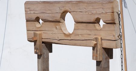Tortury - mroczne oblicze ludzkości. Krzyżówka dla odważnych