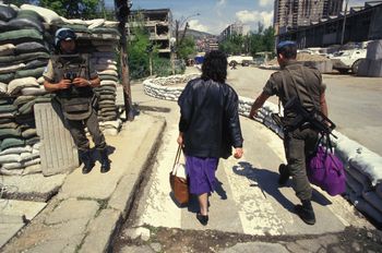 Turyści mieli strzelać do cywilów. "Snajperskie safari" w Sarajewie