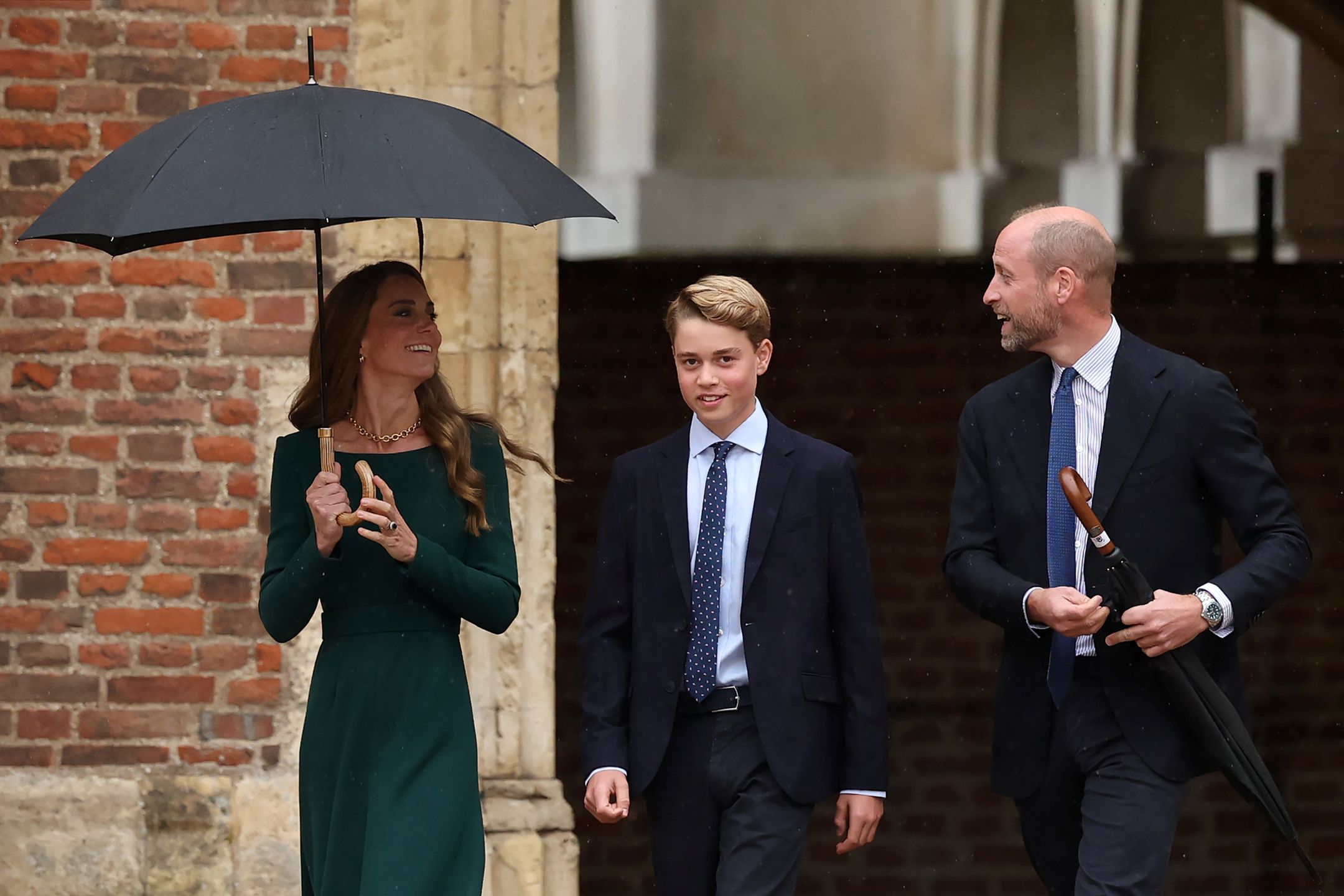 Kate i William żegnają się z księciem George'em