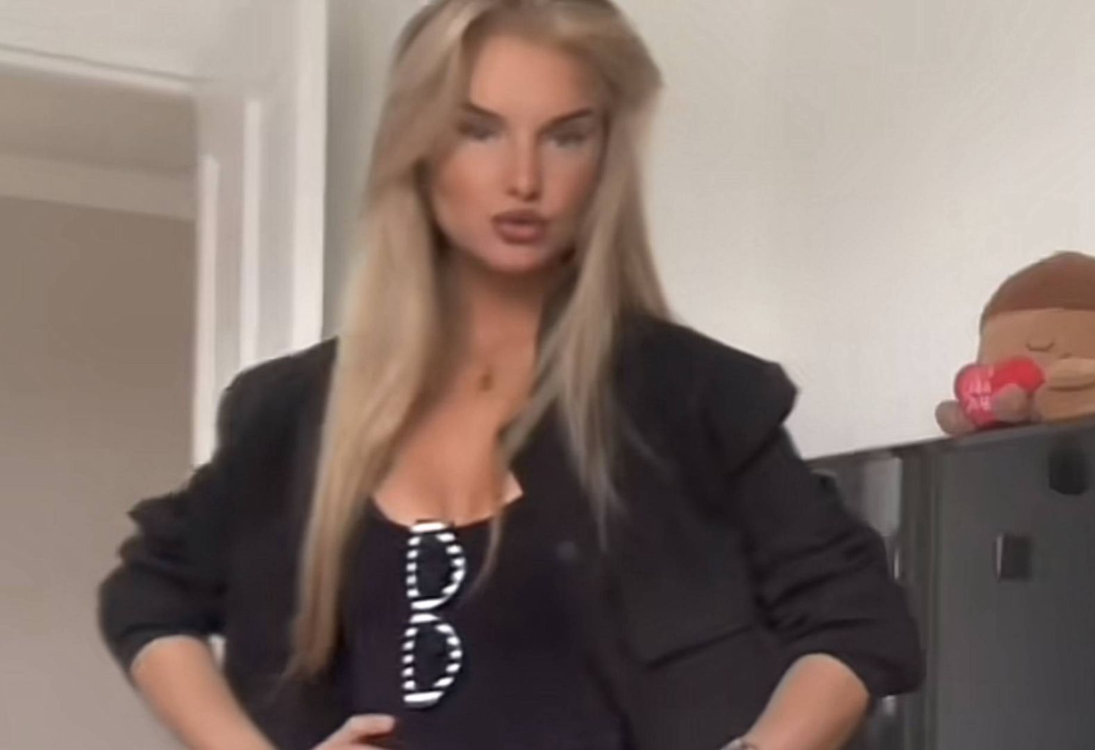 Wdzięczyła się przed kamerą. Przeraziła się, gdy obejrzała nagranie