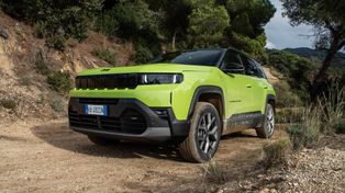 Nowy Jeep Compass w końcu z pełnym cennikiem. Hybryda plug-in dołącza do gamy