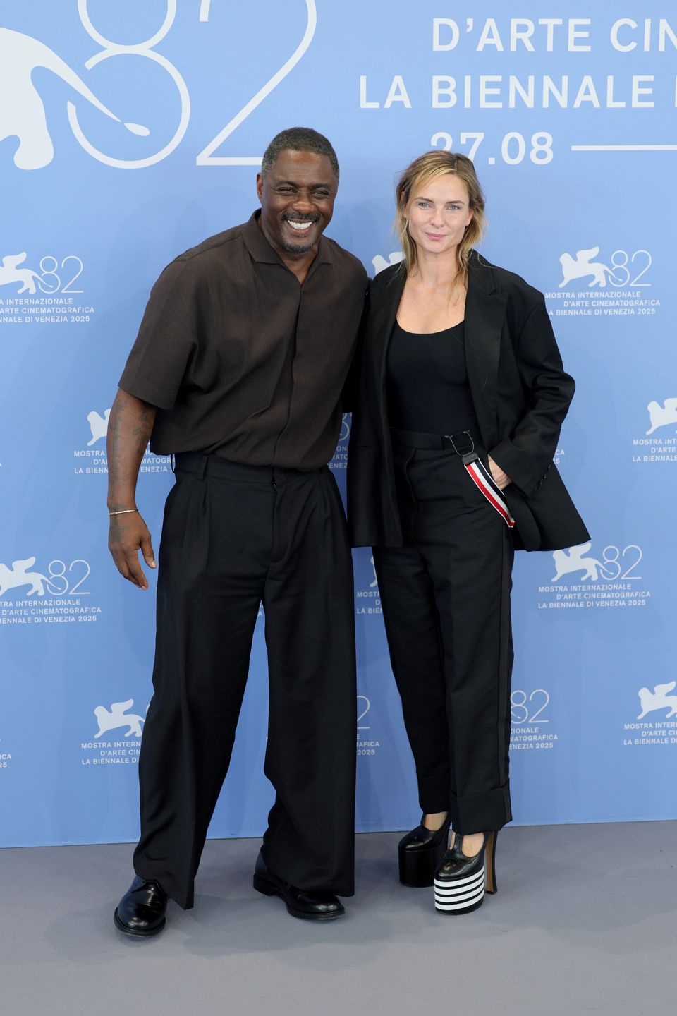 Idris Elba i Rebecca Ferguson