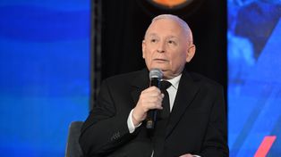 Ataki w szkołach. Kaczyński wprost: Państwo Tuska zawiodło