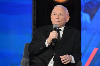 Ataki w szkołach. Kaczyński oskarża: Państwo Tuska zawiodło