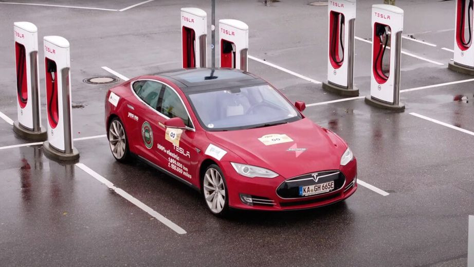 Rekordowa tesla pochodzi z 2014 roku 