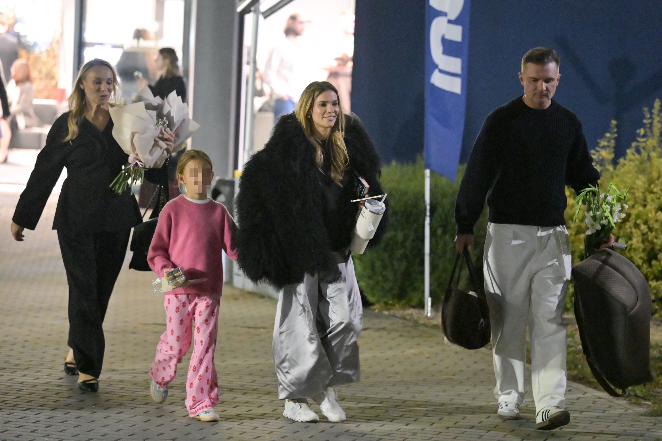 Maja Bohosiewicz z siostrą, mężem i córką