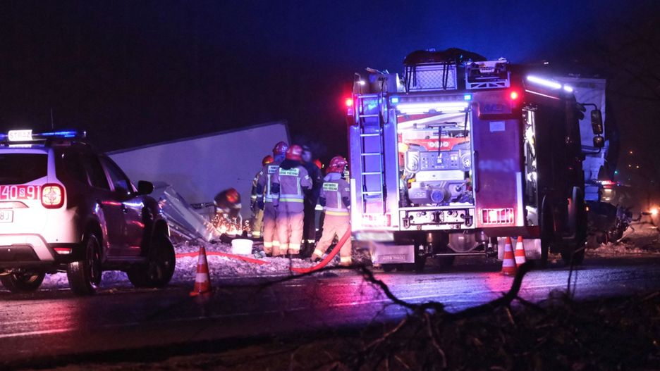 Stara Dąbrowa. Tragiczny wypadek na "berlince". Zderzenie z tirem