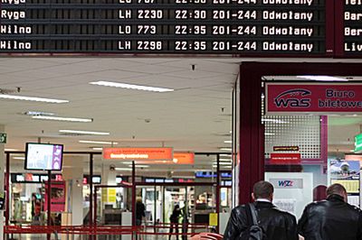 LOT odwołuje wszystkie rejsy do poniedziałku do 14.00