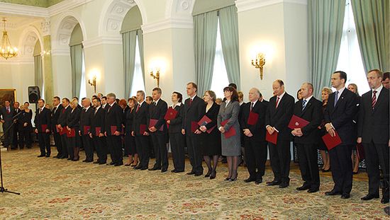 Gwiazdy i aferzyści w rządzie Tuska