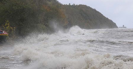 Meteorolodzy ostrzegają: będzie bardzo wiało