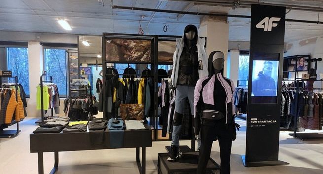 4F uruchomiło wypożyczalnię strojów narciarskich